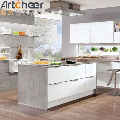 Mua Tủ bếp hình L bằng gỗ rắn trắng với khái niệm thiết kế WPC Pantry Storage sản xuất trực tuyến